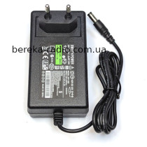 12V/3.0А (+) 5.5/2.5 JSY-1203